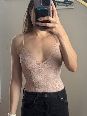 Express Lace V-Neck Spaghetti Strap Camisole - Blush